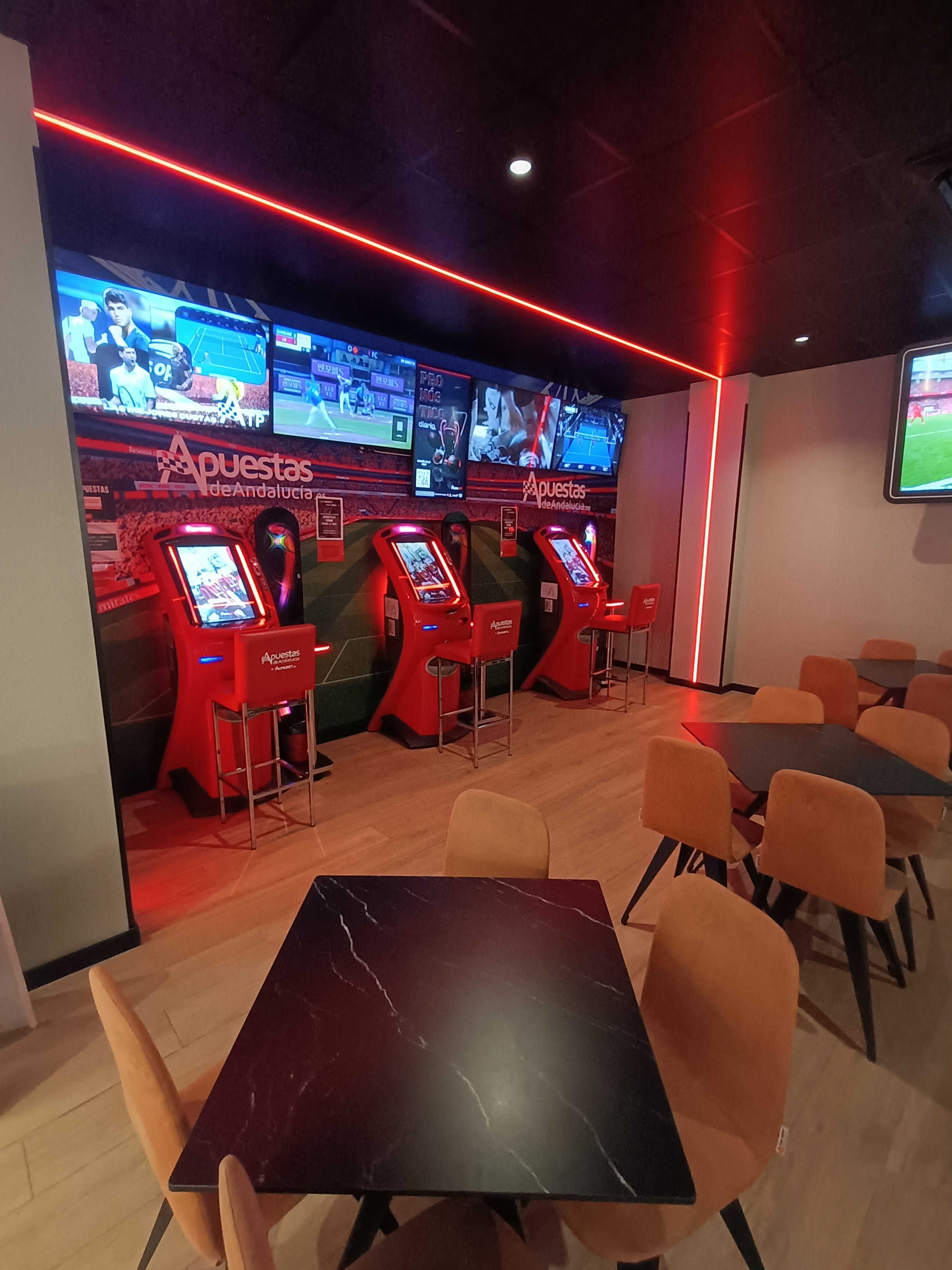 Apuestas deportivas presenciales en TikiTaka Almanzora